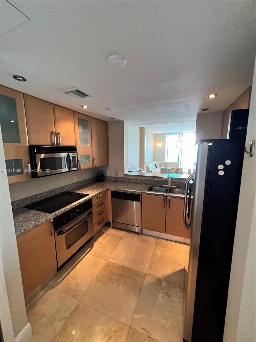 2101 Brickell Ave 3205