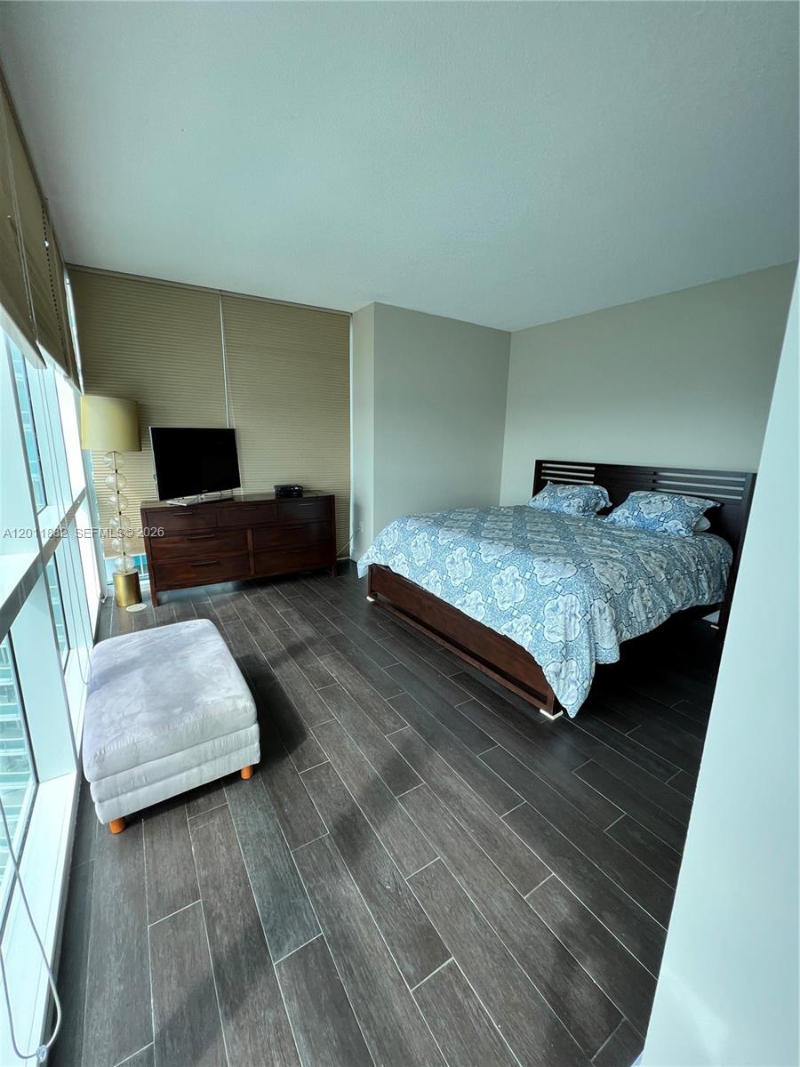 2101 Brickell Ave 3205