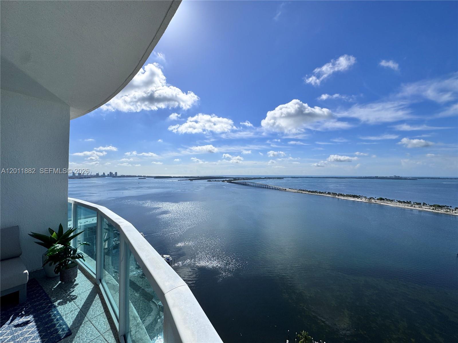 2101 Brickell Ave 3205