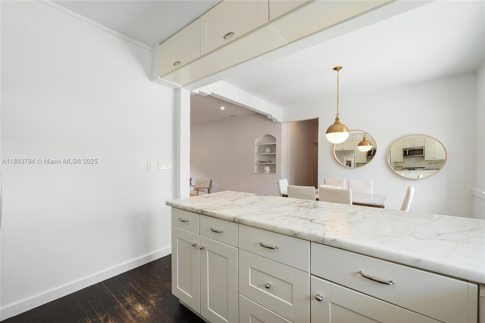 KIM AIMEE CONDO - Residential