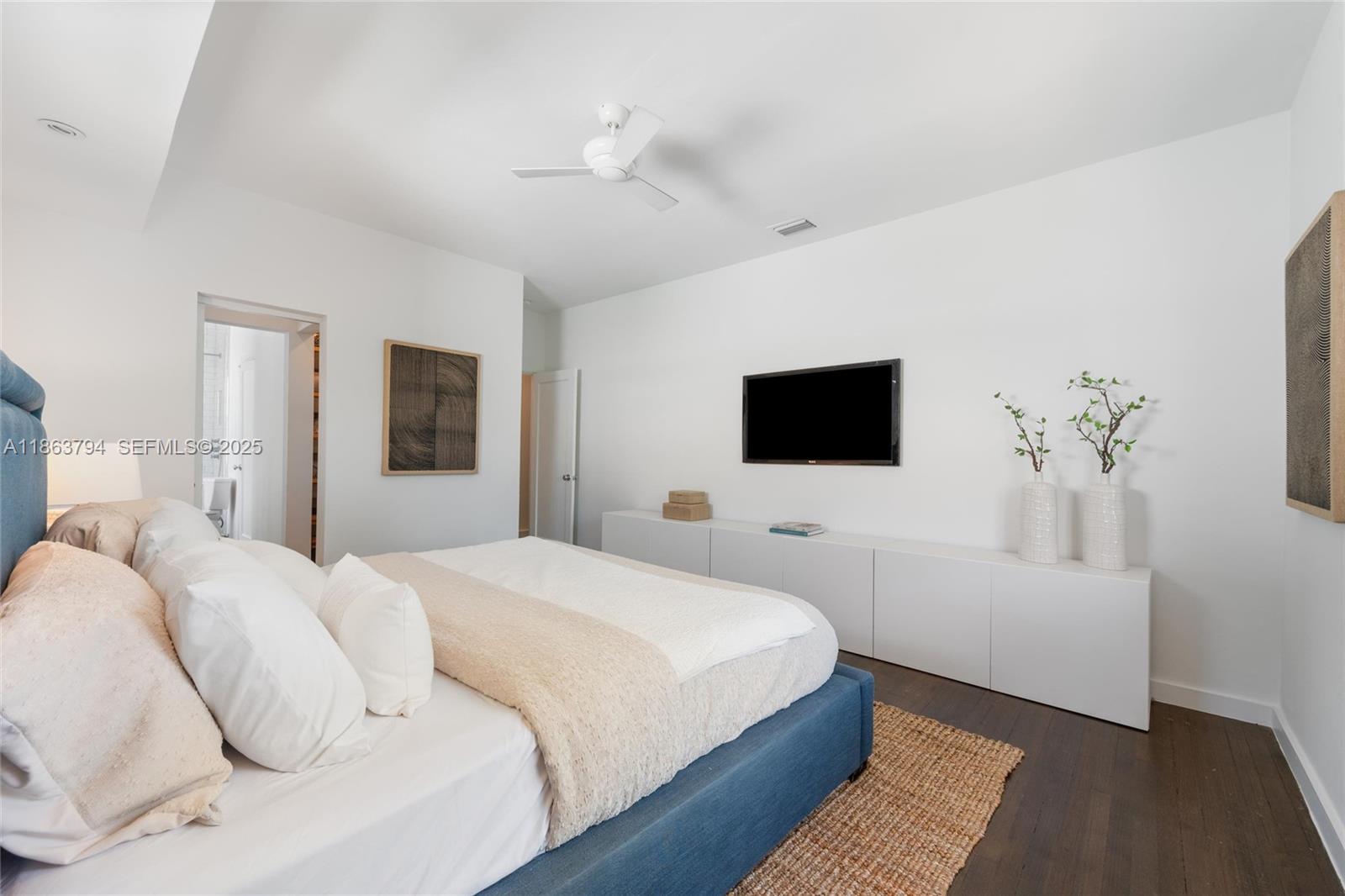 KIM AIMEE CONDO - Residential