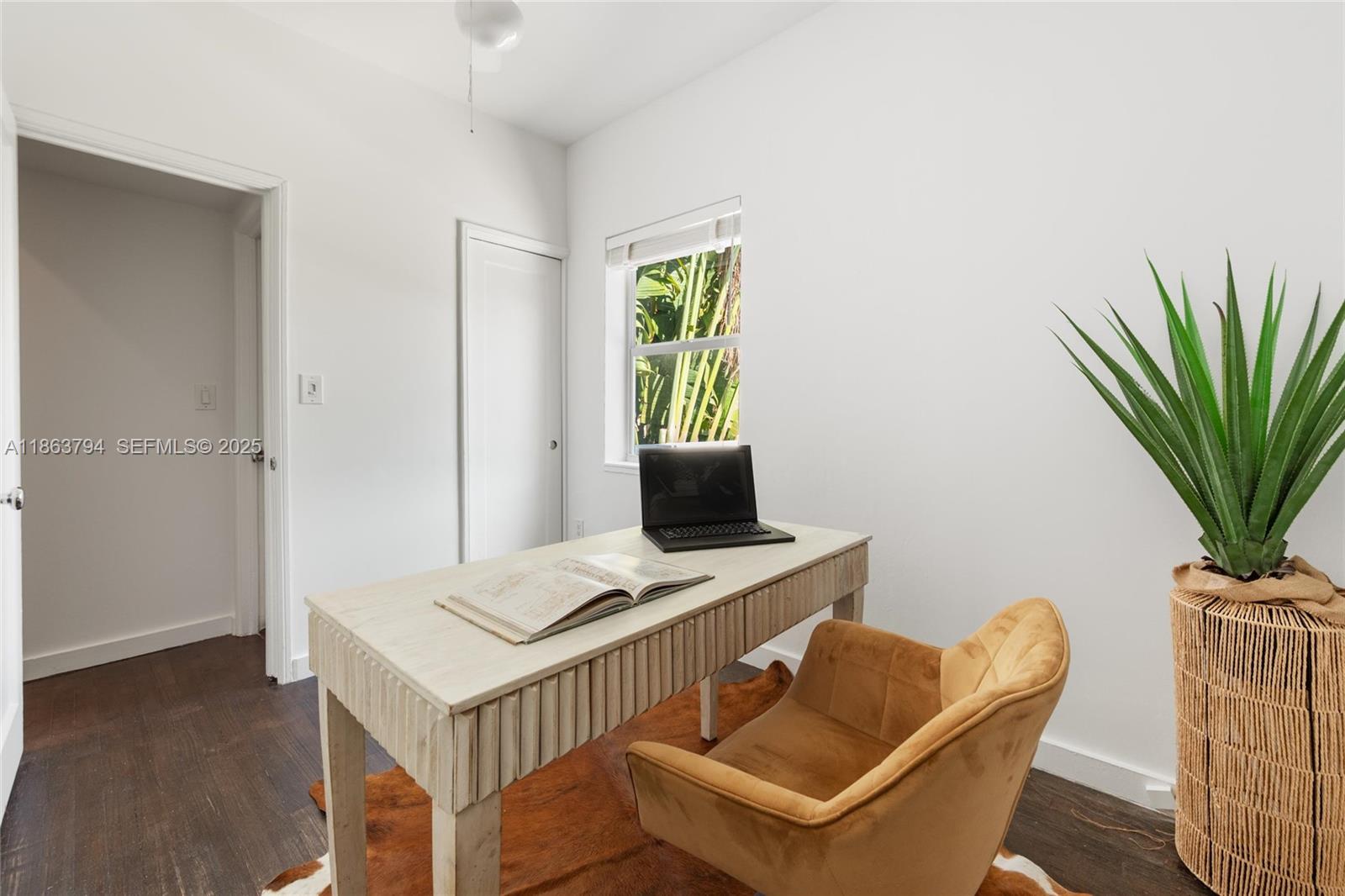 KIM AIMEE CONDO - Residential