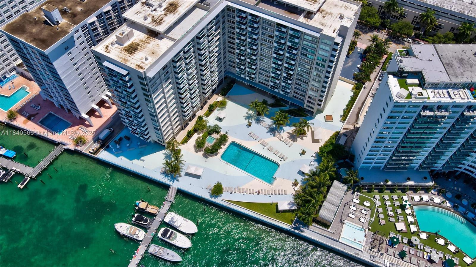 MIRADOR 1200 CONDO - Residential