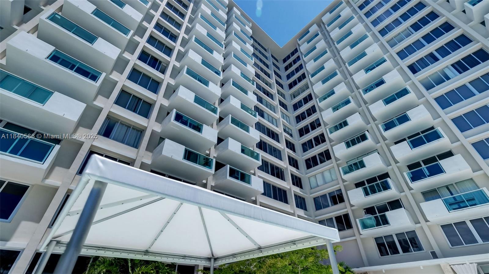 MIRADOR 1200 CONDO - Residential