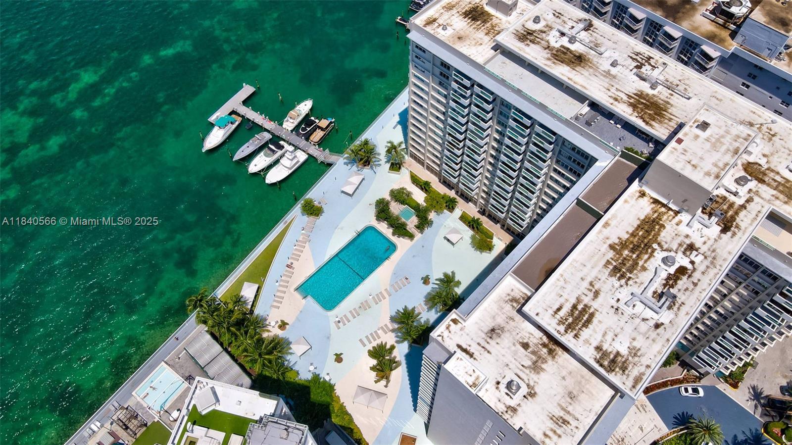 1200 West Ave 1224