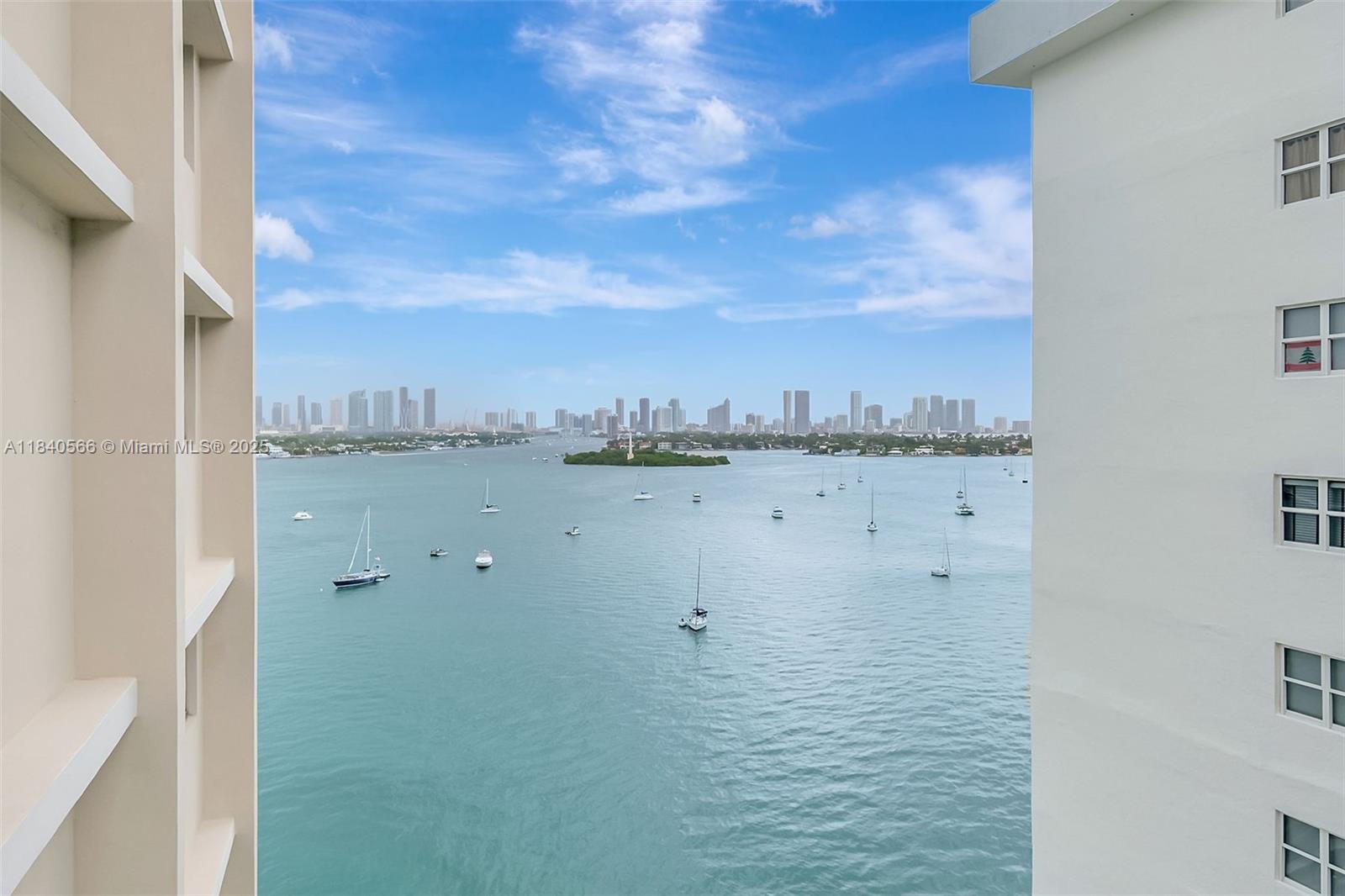 MIRADOR 1200 CONDO - Residential