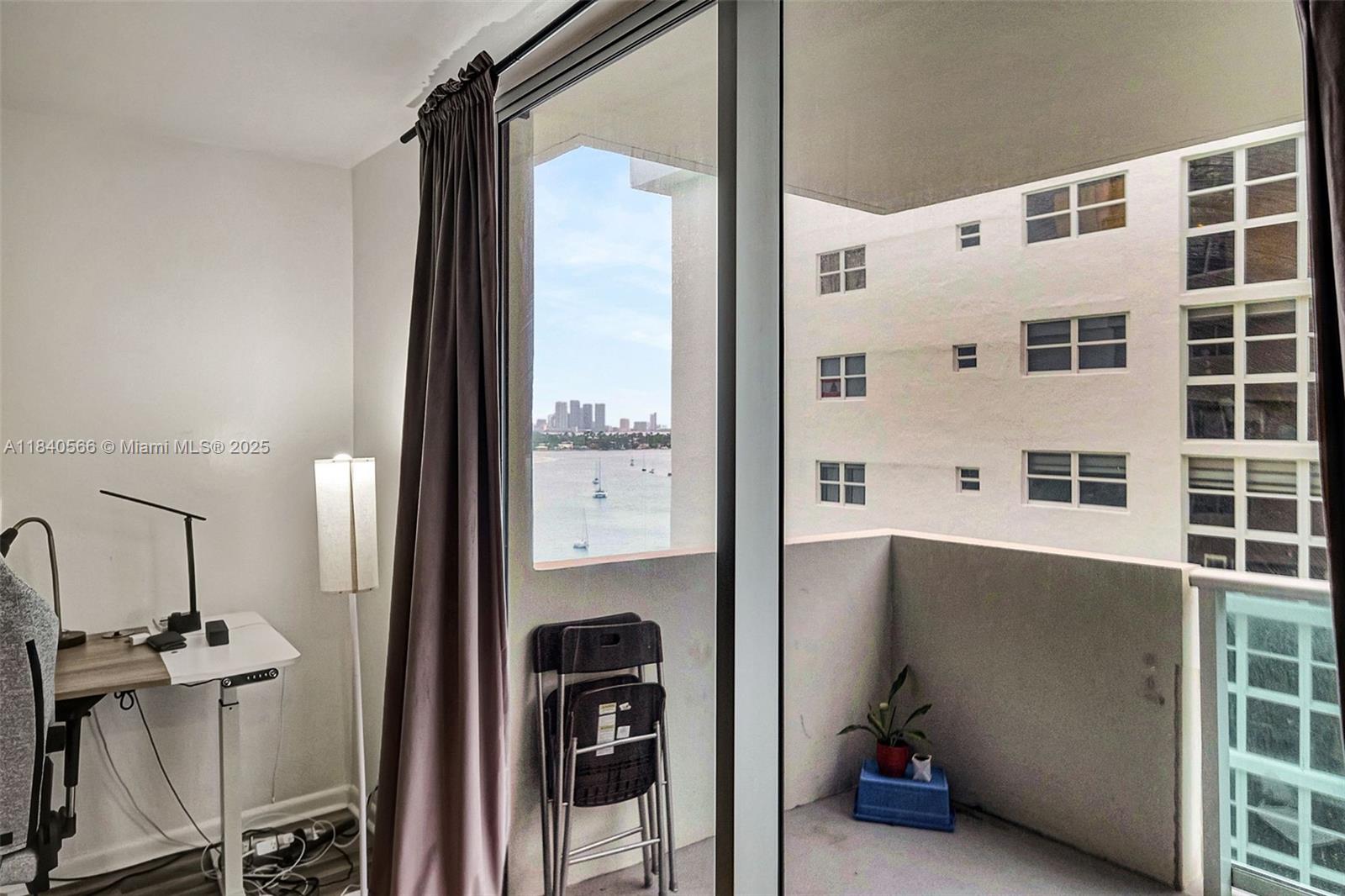 MIRADOR 1200 CONDO - Residential