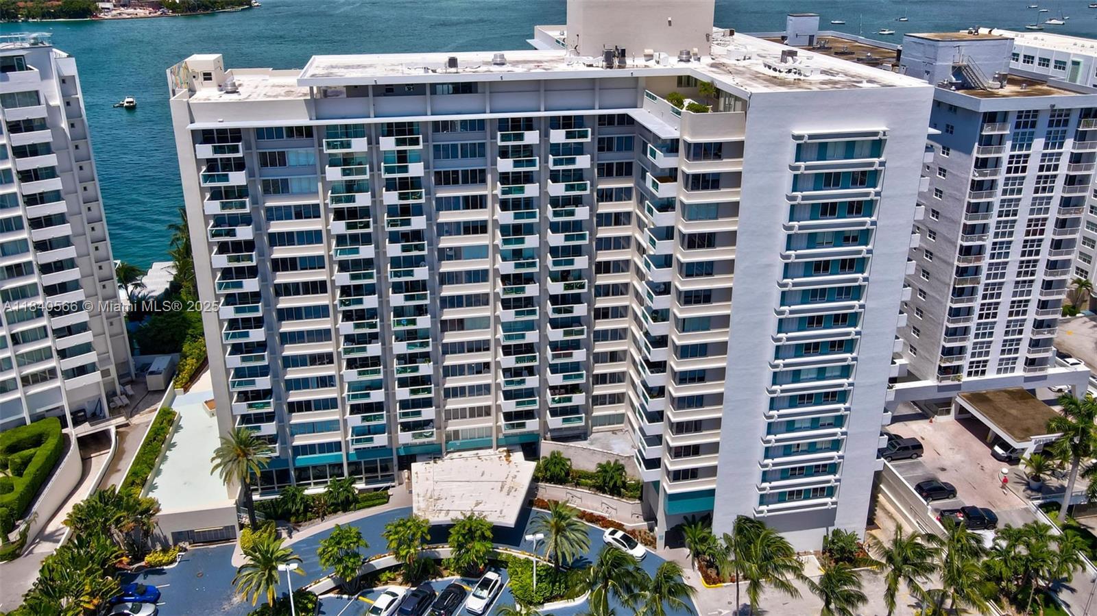 1200 West Ave 1224