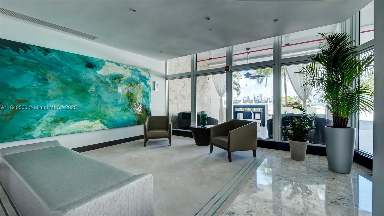 MIRADOR 1200 CONDO - Residential