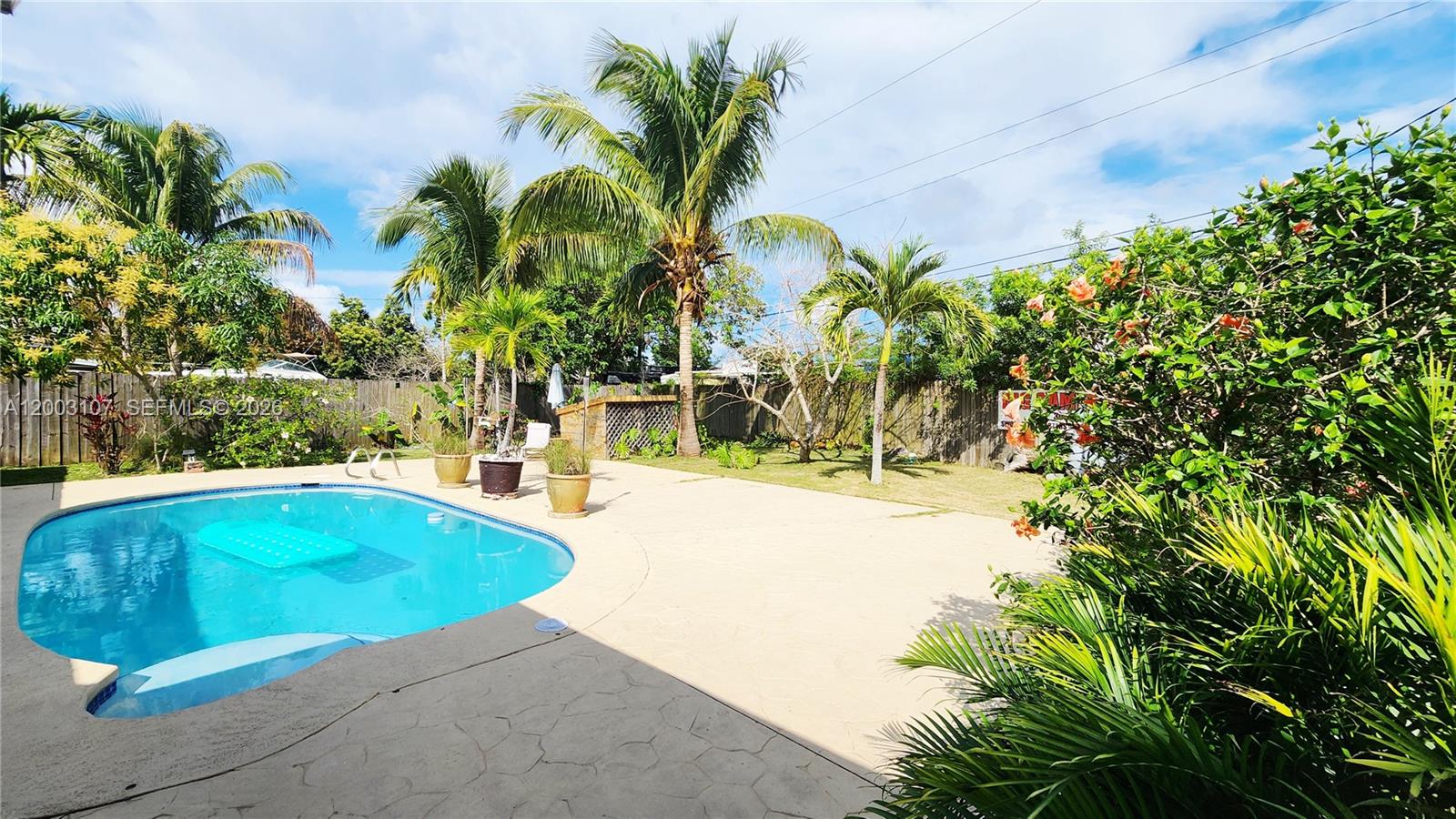 BENSON MANOR - Residential