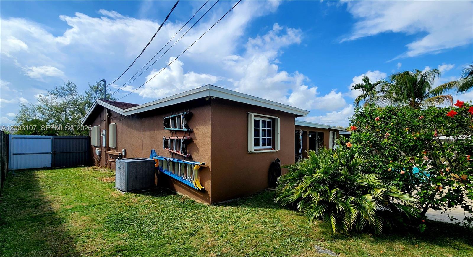 BENSON MANOR - Residential