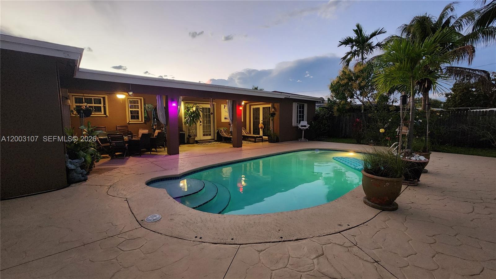 BENSON MANOR - Residential