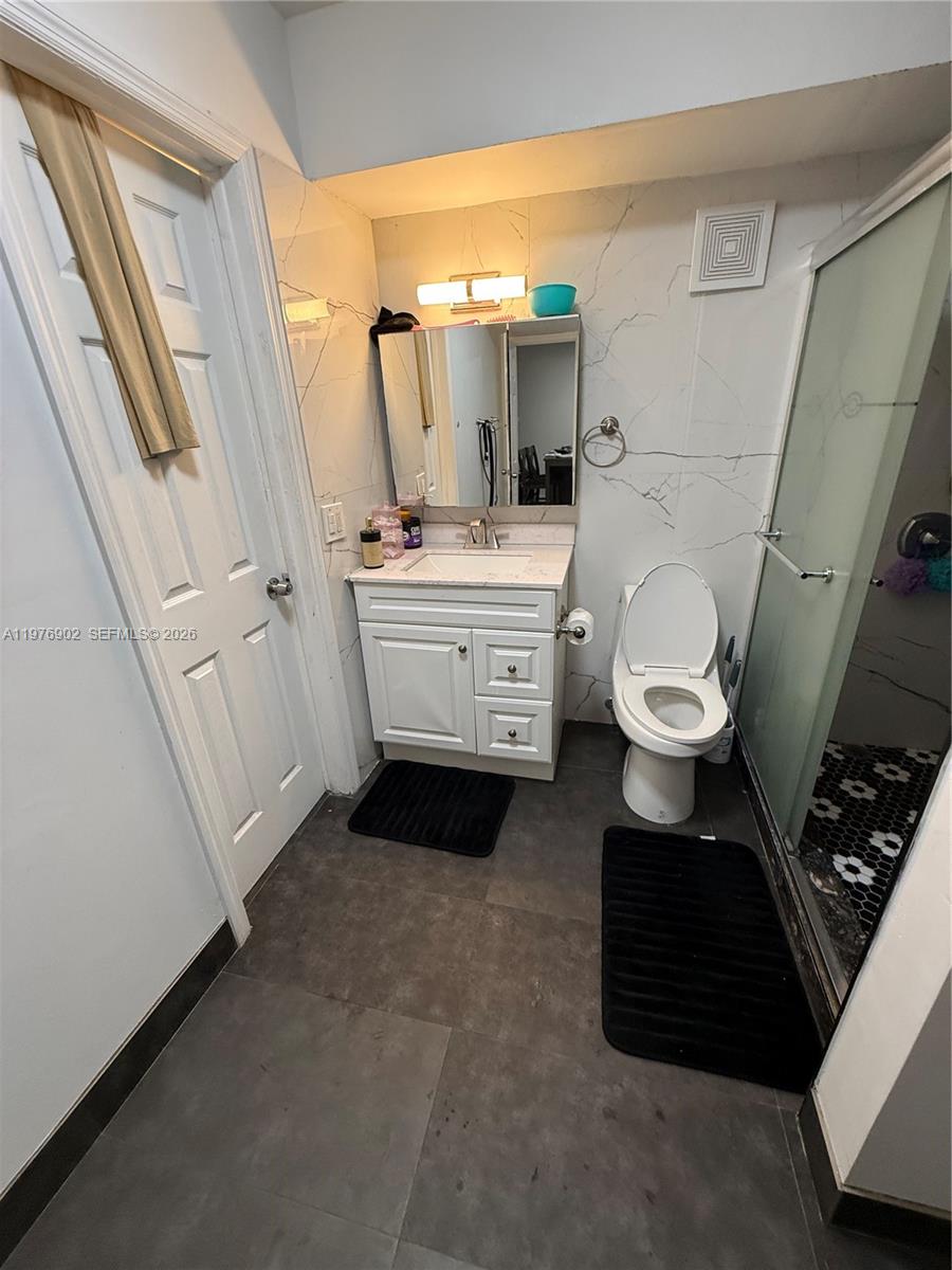 PALMETTO SPRINGS CONDO VI - Residential