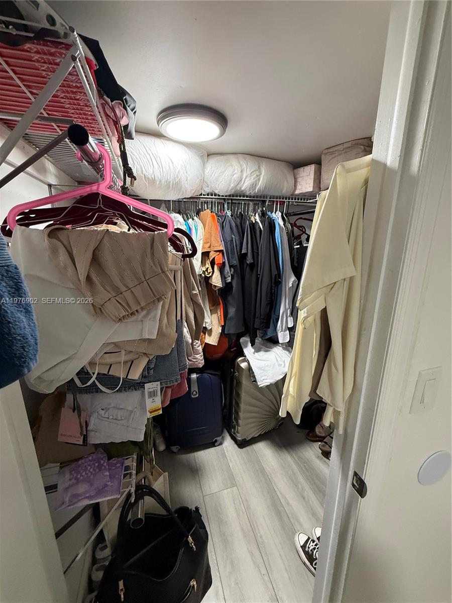 PALMETTO SPRINGS CONDO VI - Residential