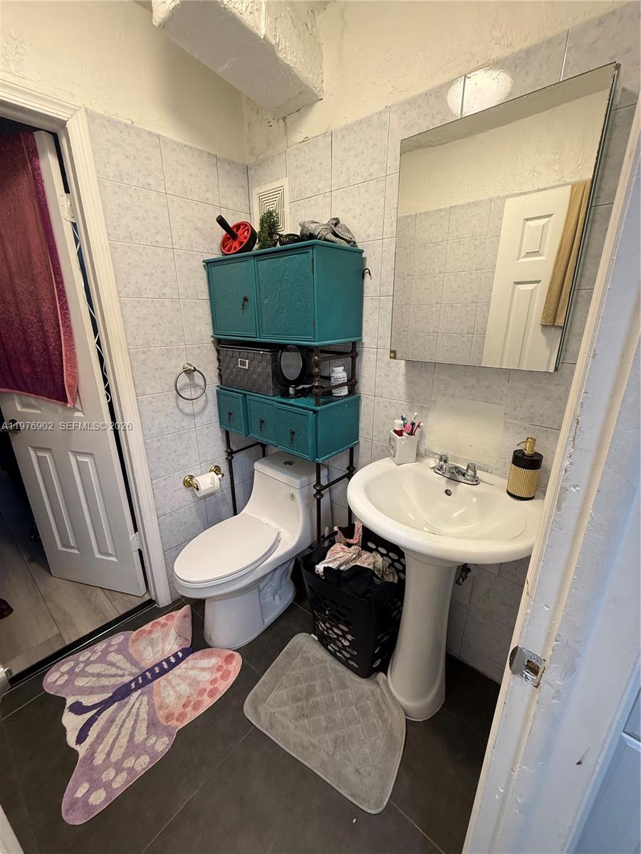 PALMETTO SPRINGS CONDO VI - Residential