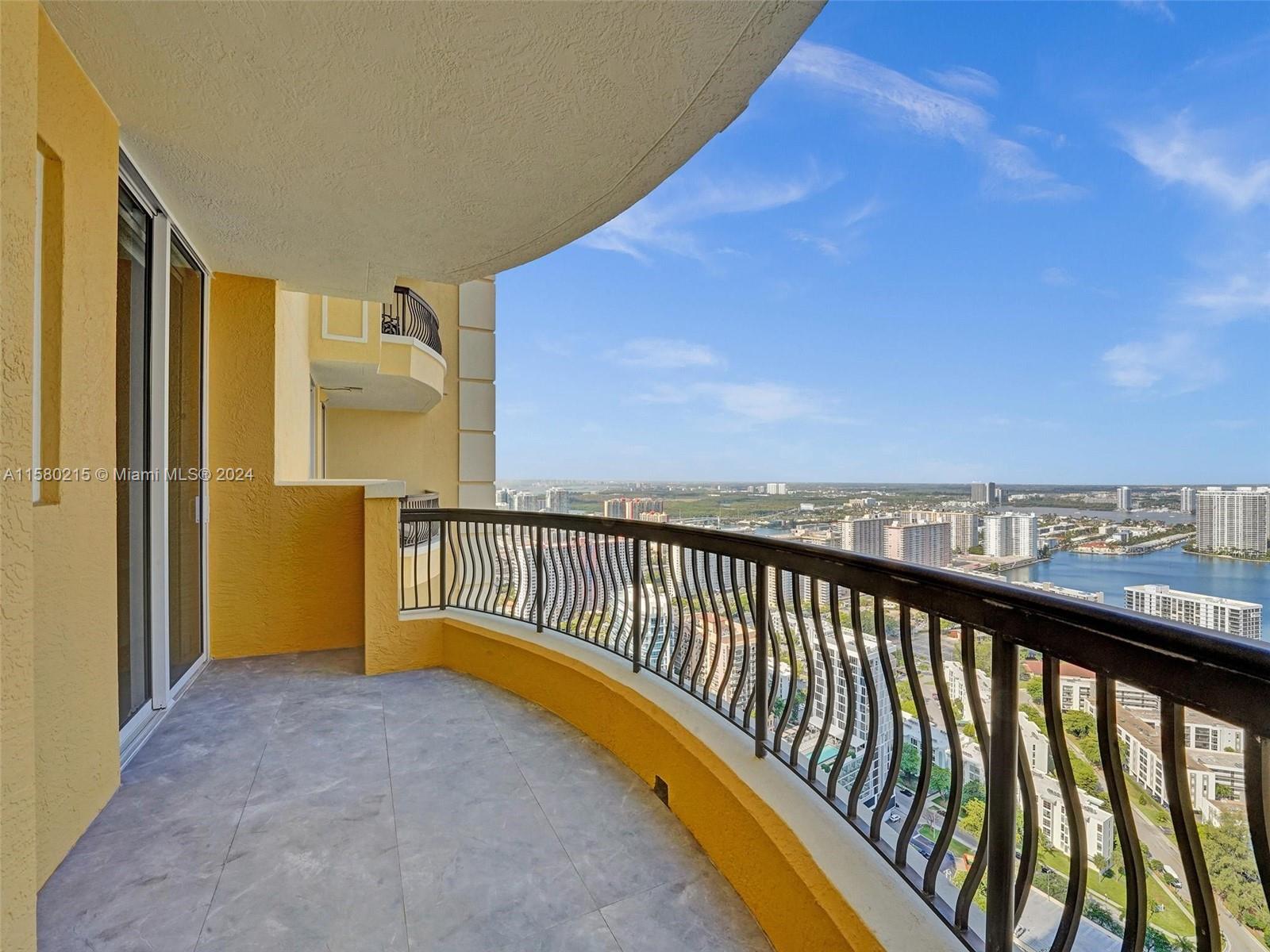 ACQUALINA OCEAN RESIDENCE - Residential