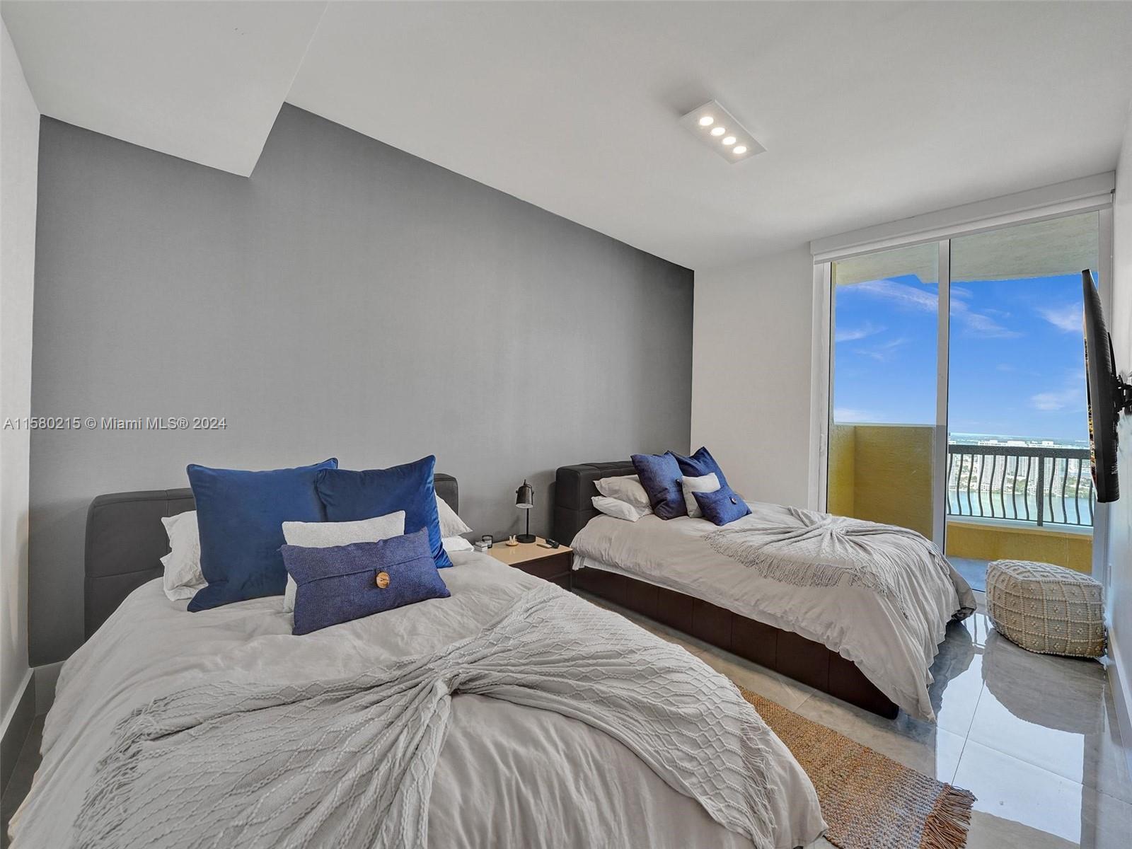 ACQUALINA OCEAN RESIDENCE - Residential