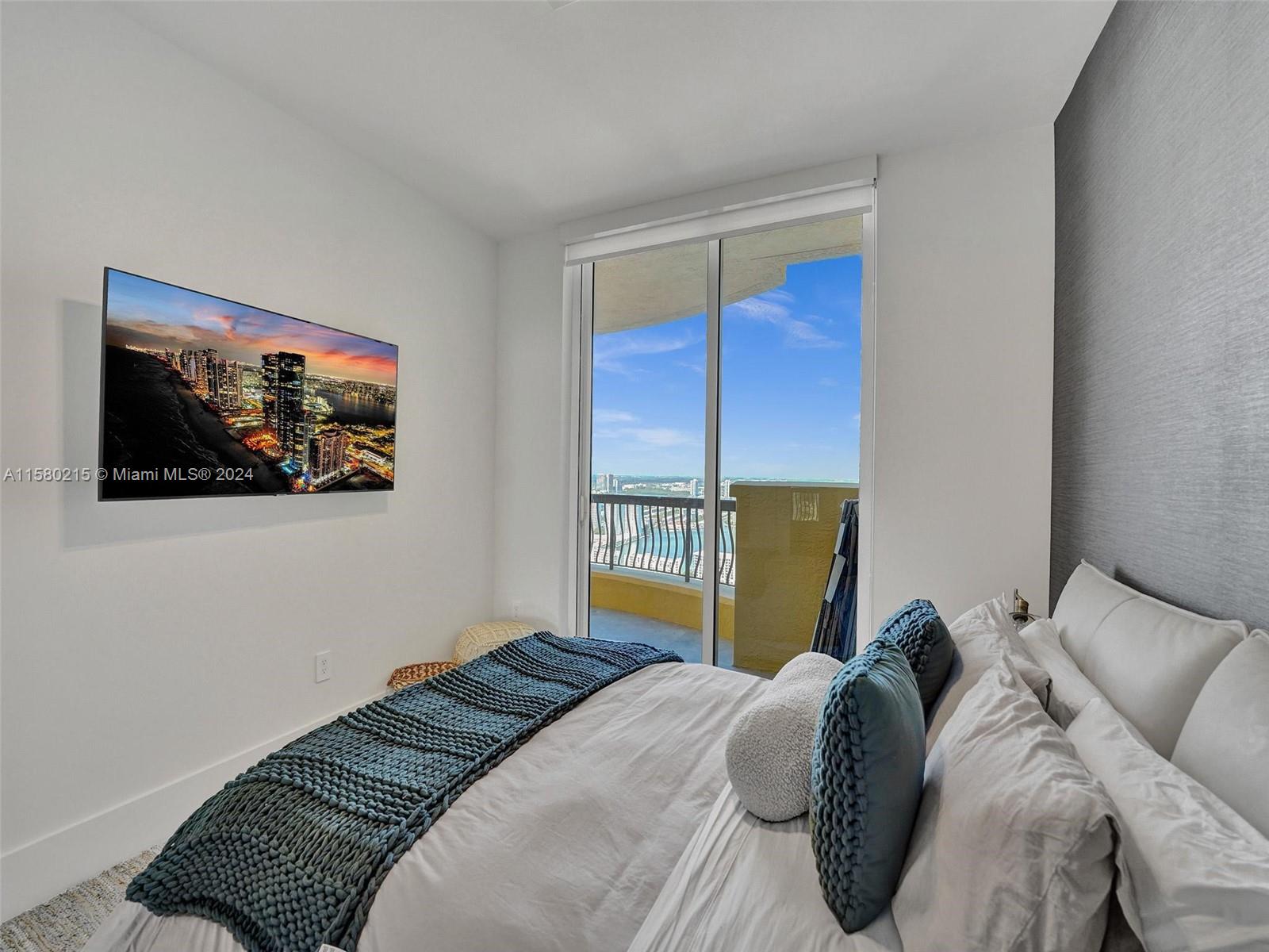 ACQUALINA OCEAN RESIDENCE - Residential