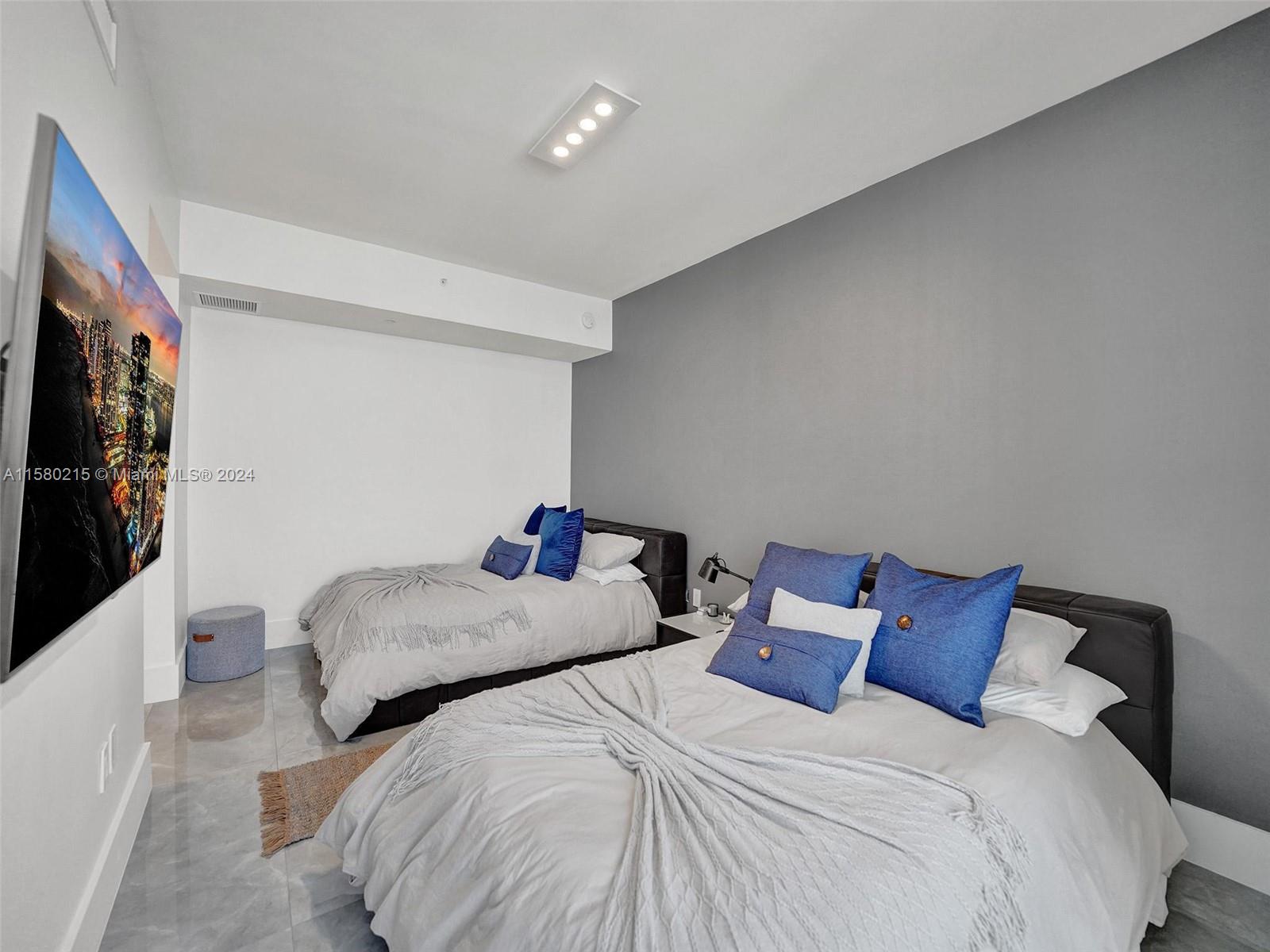 ACQUALINA OCEAN RESIDENCE - Residential