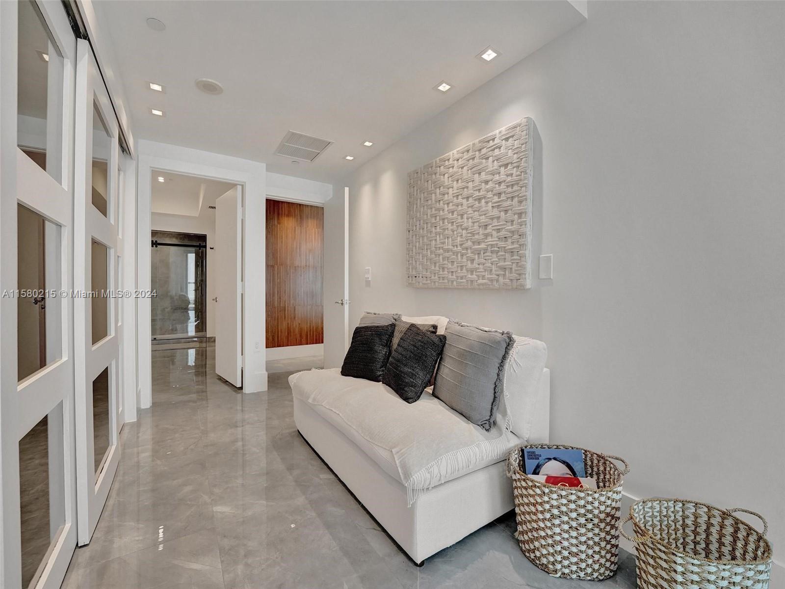 ACQUALINA OCEAN RESIDENCE - Residential