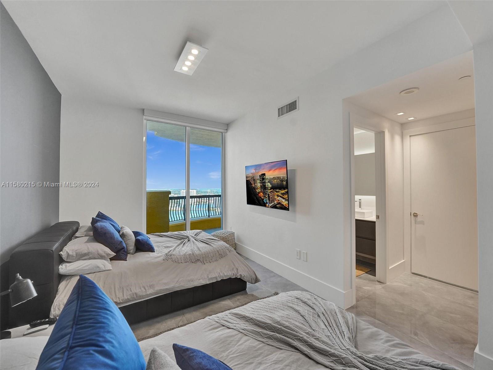 ACQUALINA OCEAN RESIDENCE - Residential