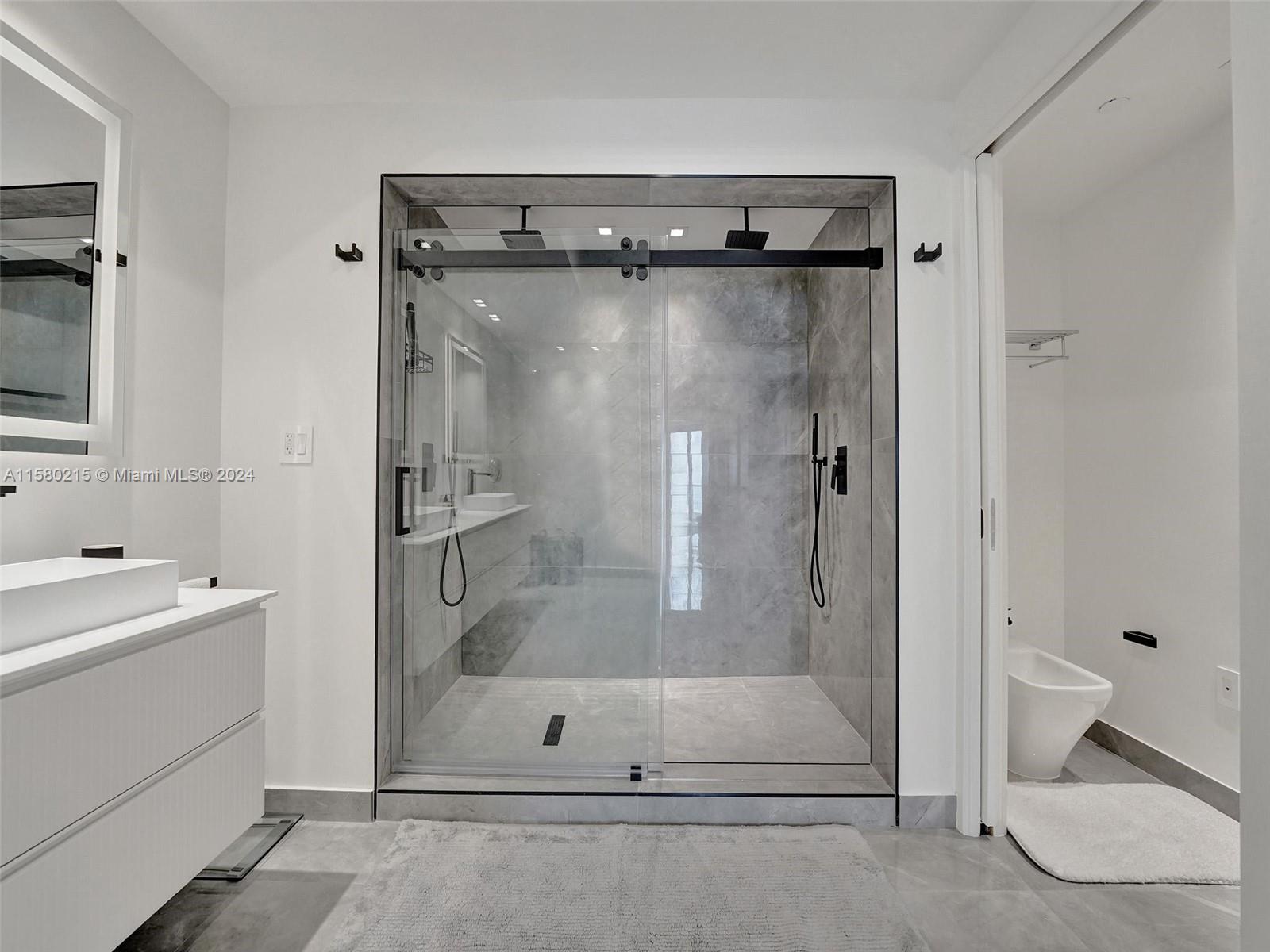 ACQUALINA OCEAN RESIDENCE - Residential