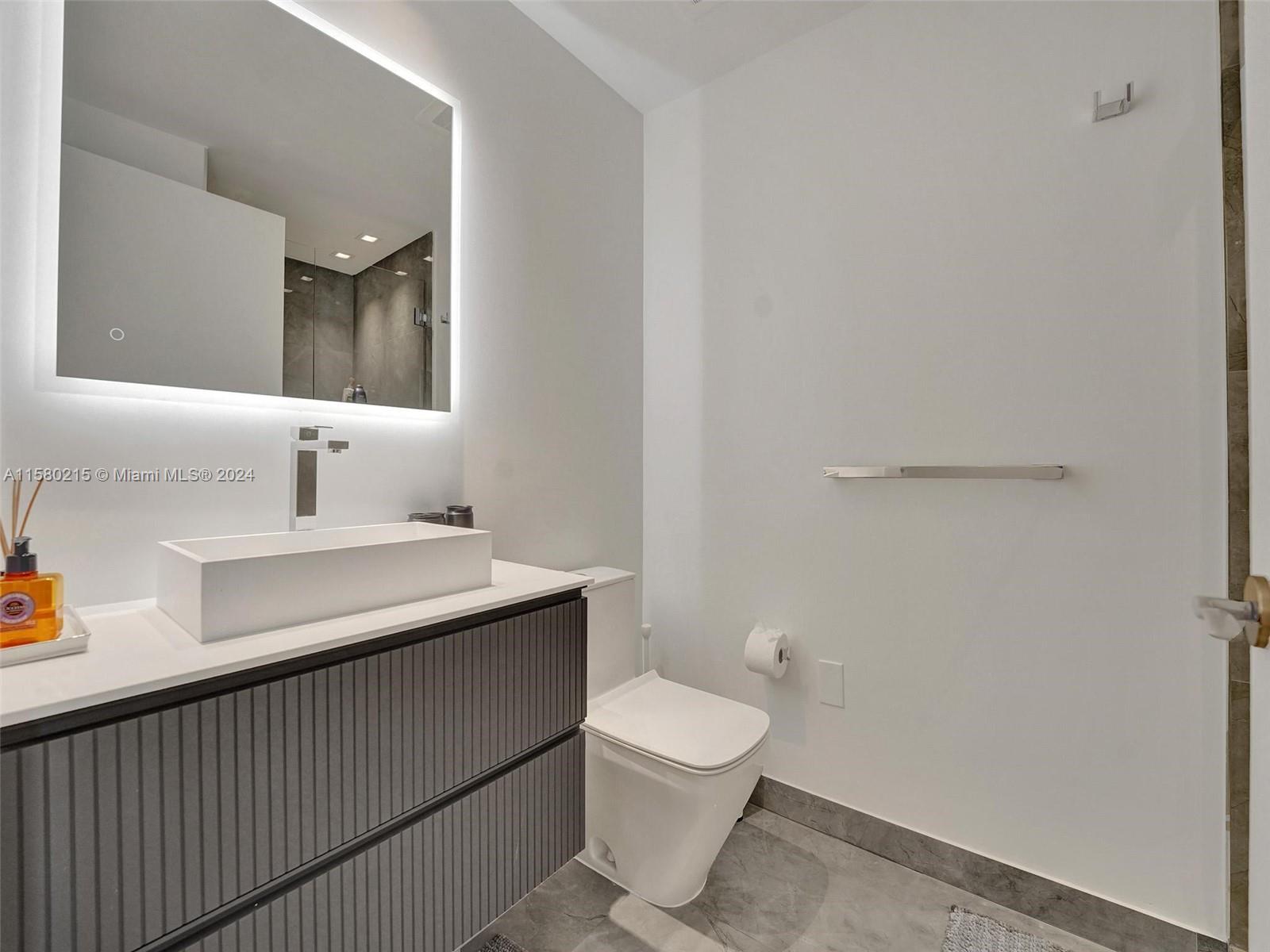 ACQUALINA OCEAN RESIDENCE - Residential