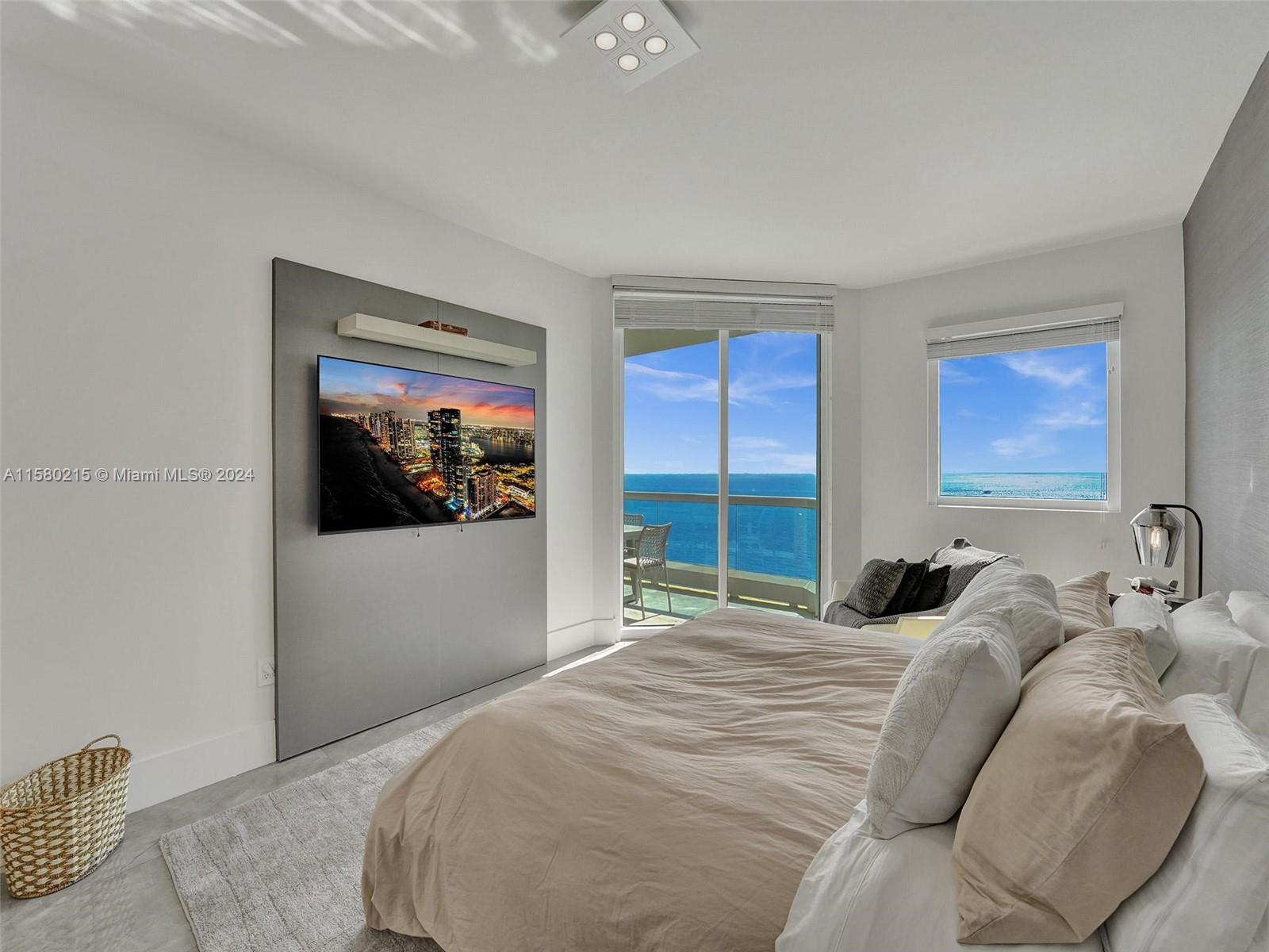 ACQUALINA OCEAN RESIDENCE - Residential