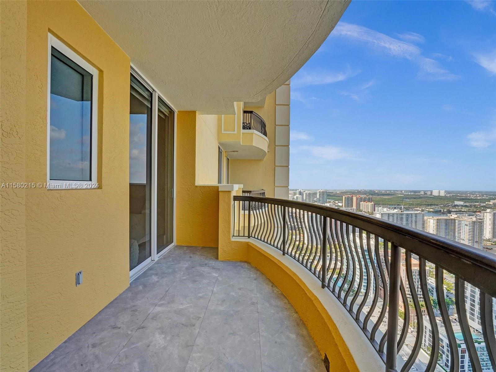 ACQUALINA OCEAN RESIDENCE - Residential