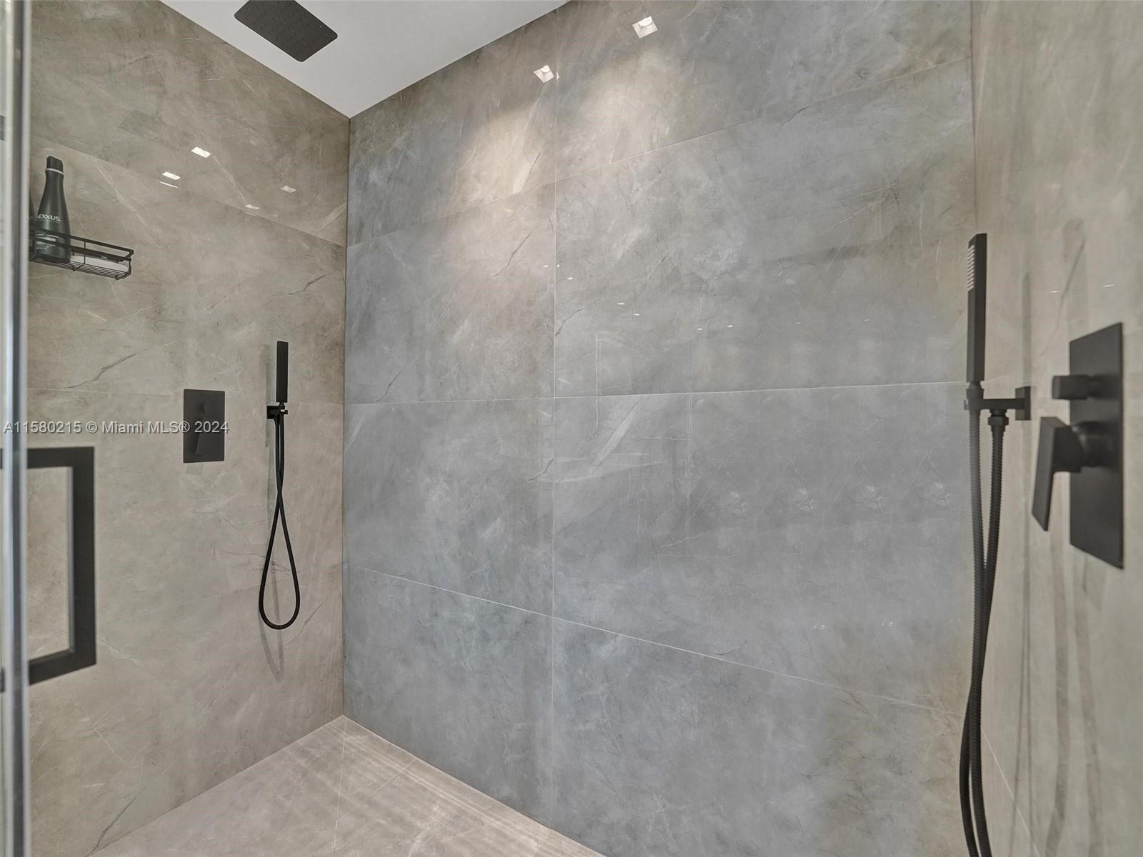 ACQUALINA OCEAN RESIDENCE - Residential