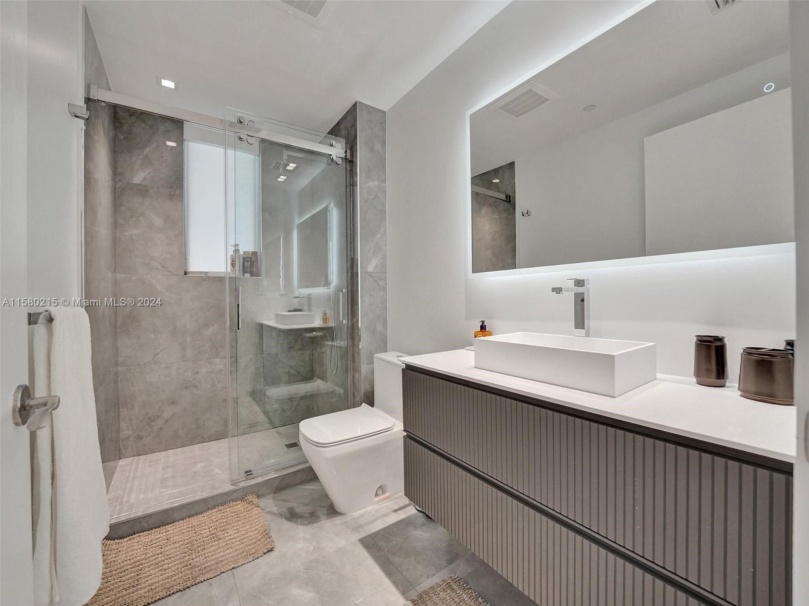 ACQUALINA OCEAN RESIDENCE - Residential