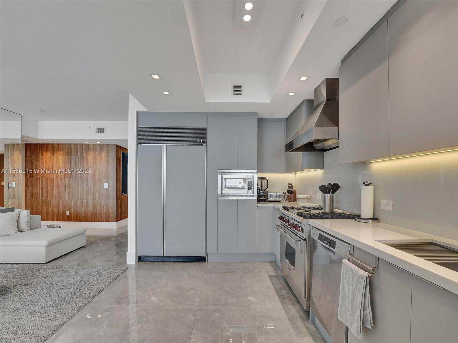 ACQUALINA OCEAN RESIDENCE - Residential