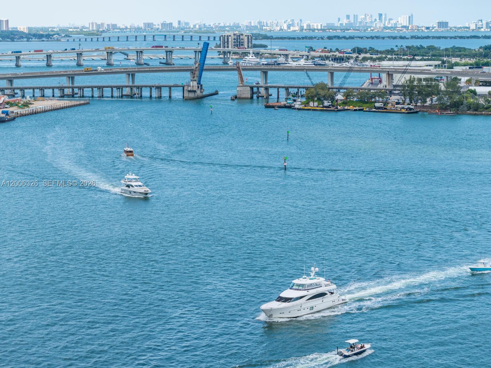 888 Brickell Key Dr 2112