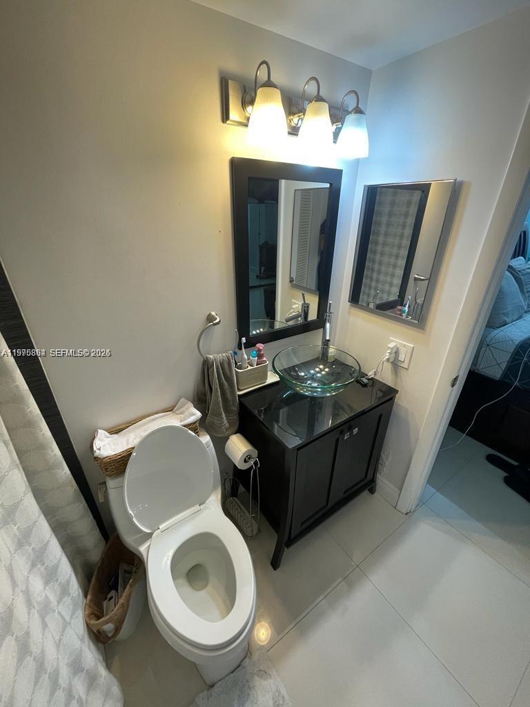 MADISON DOWNTOWN CONDO - Residential Lease