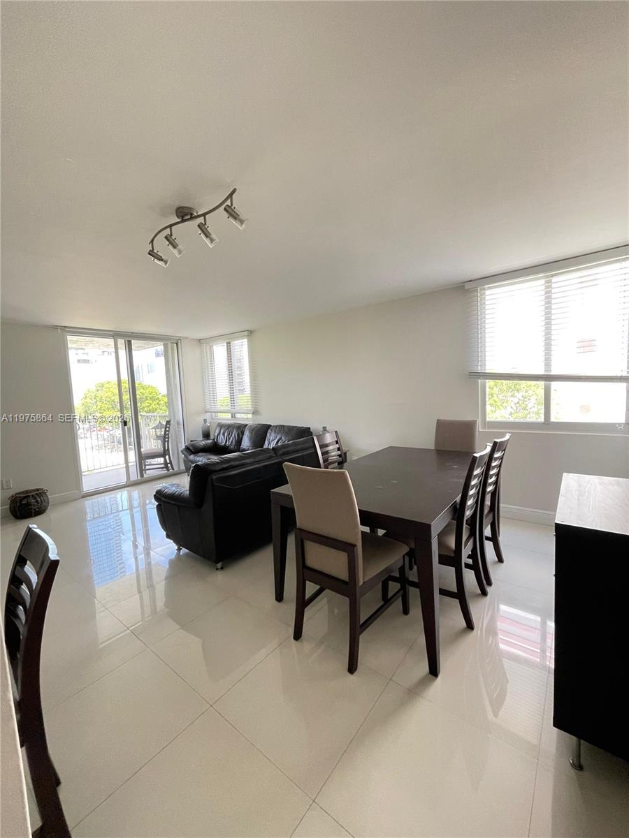 800 N Miami Ave E-408