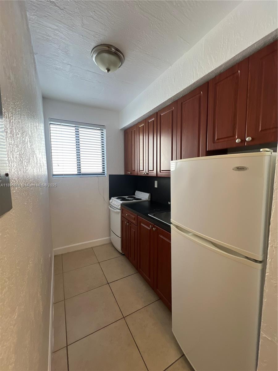 CITY OF MIAMI SOUTH - Residential Lease