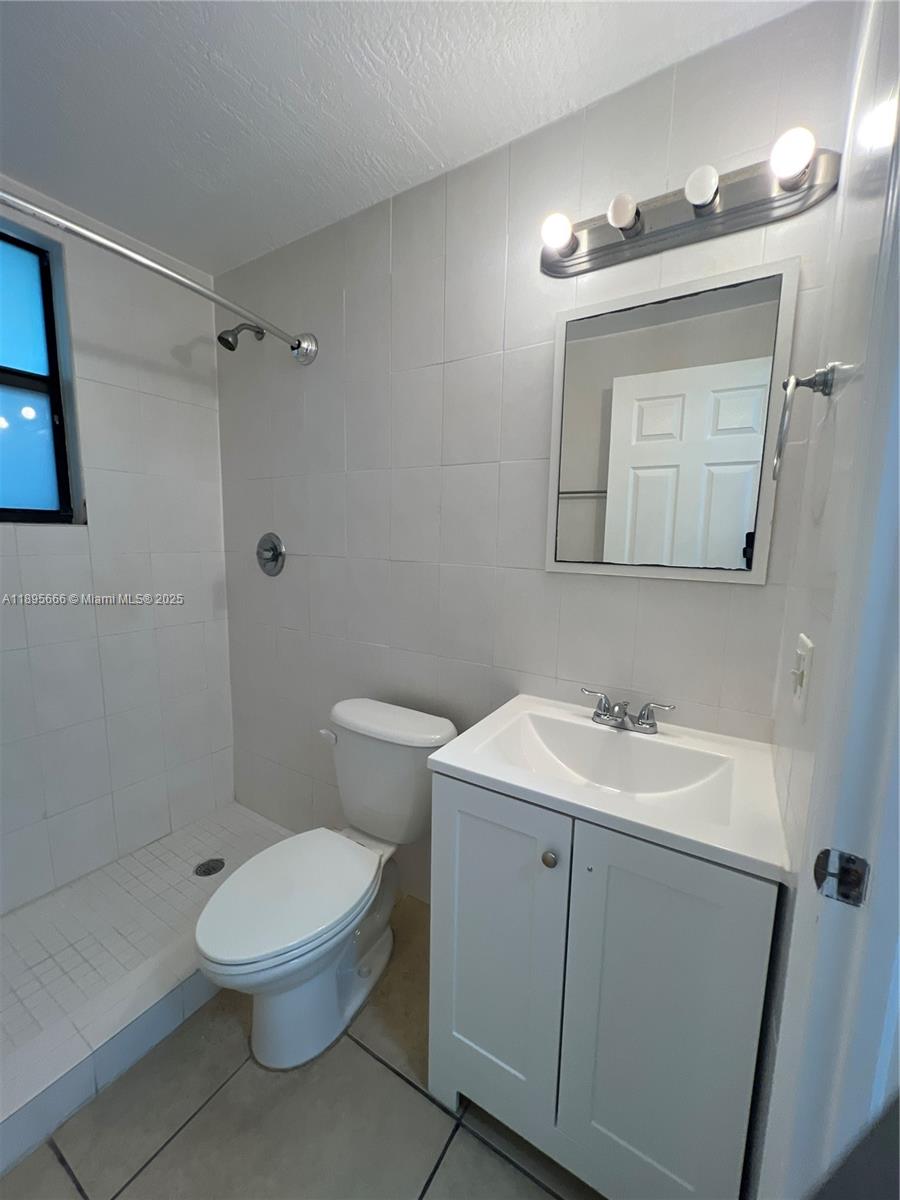 CITY OF MIAMI SOUTH - Residential Lease