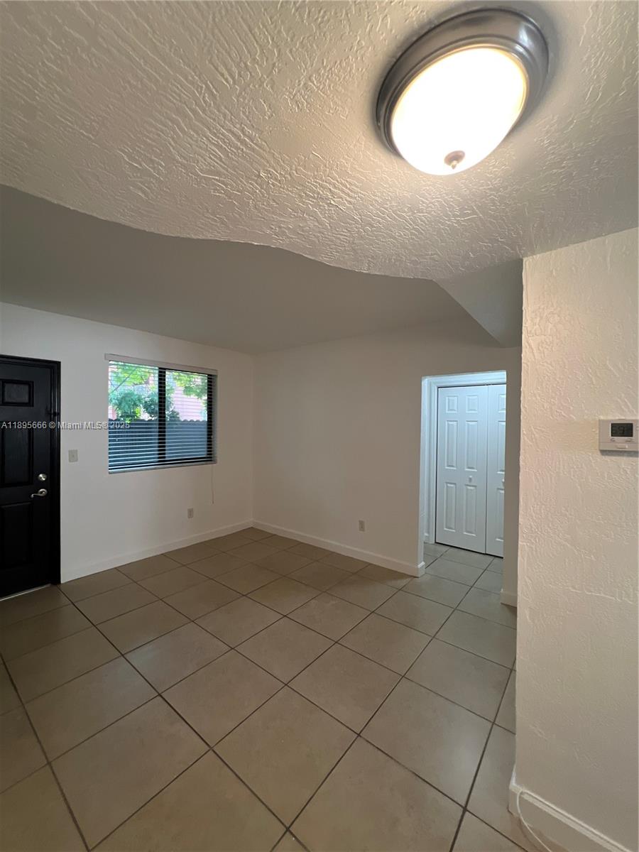CITY OF MIAMI SOUTH - Residential Lease