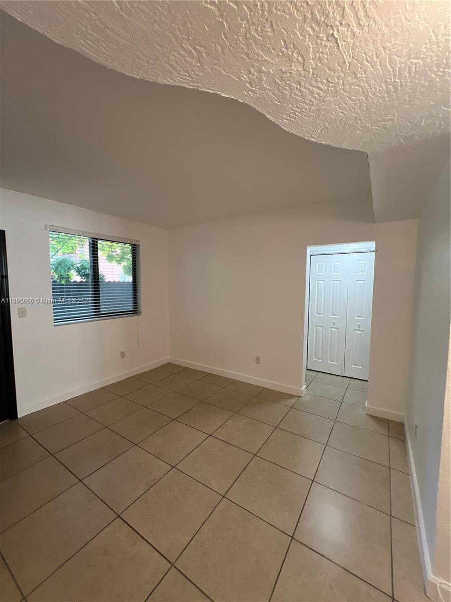 CITY OF MIAMI SOUTH - Residential Lease