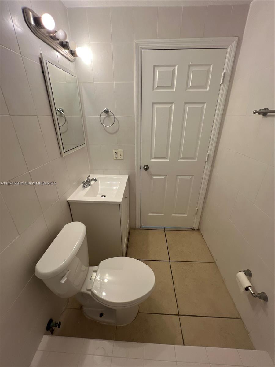 CITY OF MIAMI SOUTH - Residential Lease