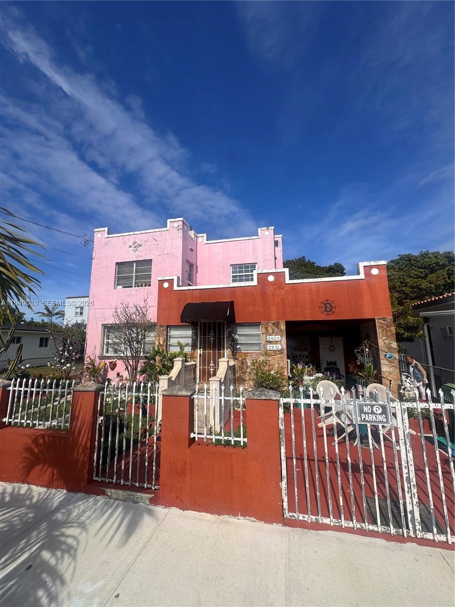 CAROLINA HEIGHTS 2ND SEC - Residential Income