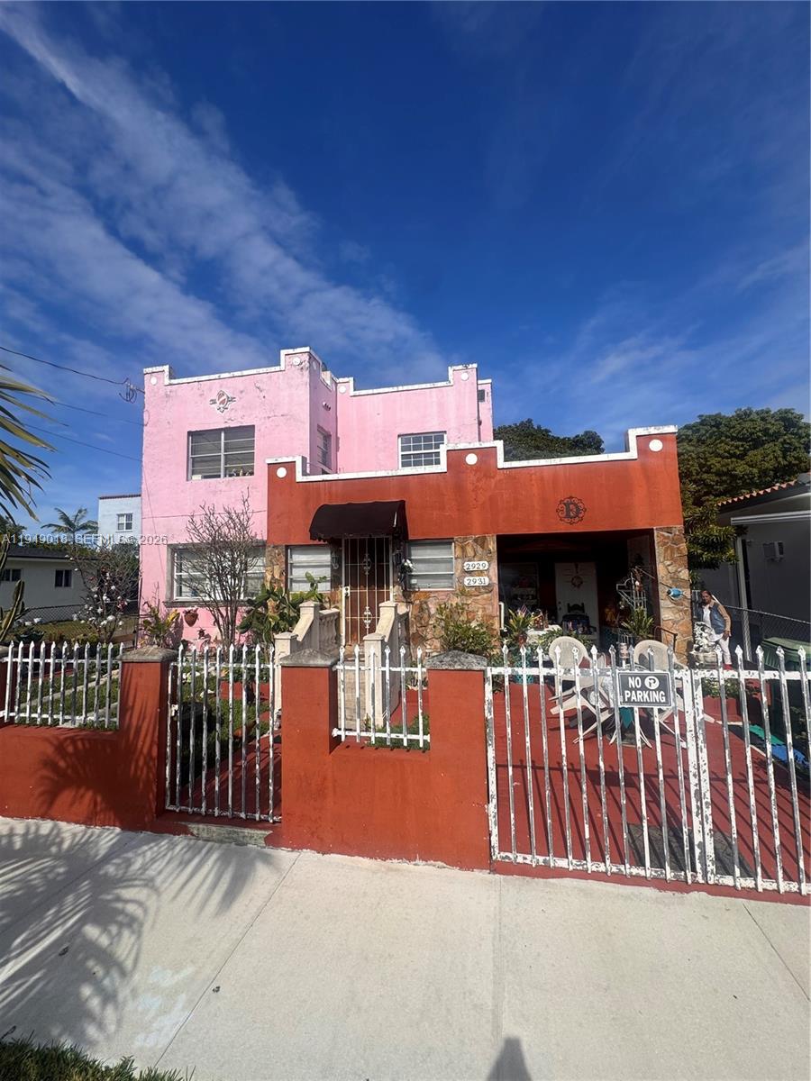 CAROLINA HEIGHTS 2ND SEC - Residential Income