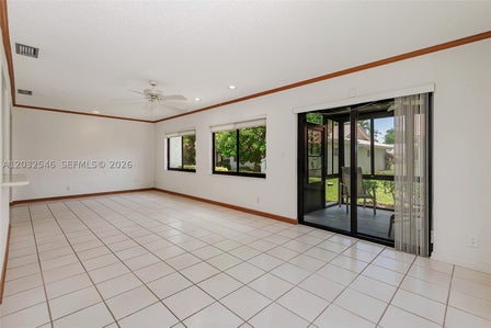 7905 CLOVERFIELD CIR — listing photo 15