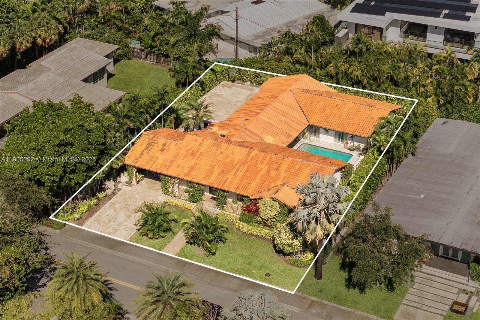 BAY HARBOR ISLAND - Residential