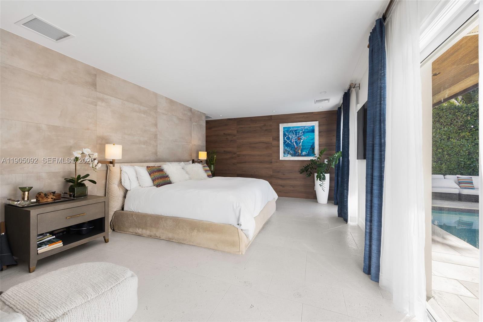 BAY HARBOR ISLAND - Residential