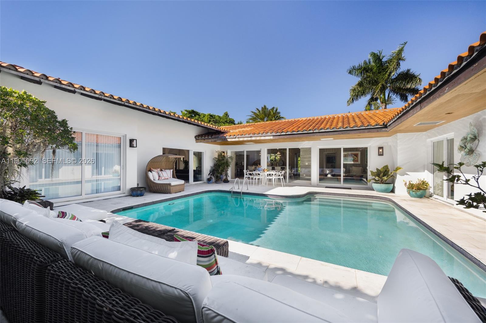 BAY HARBOR ISLAND - Residential