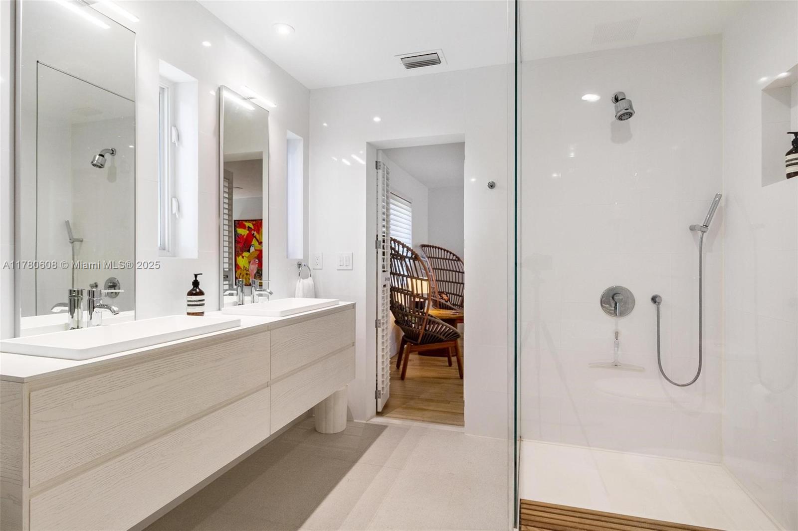FLAMINGO TERRACE EXTENSIO - Residential