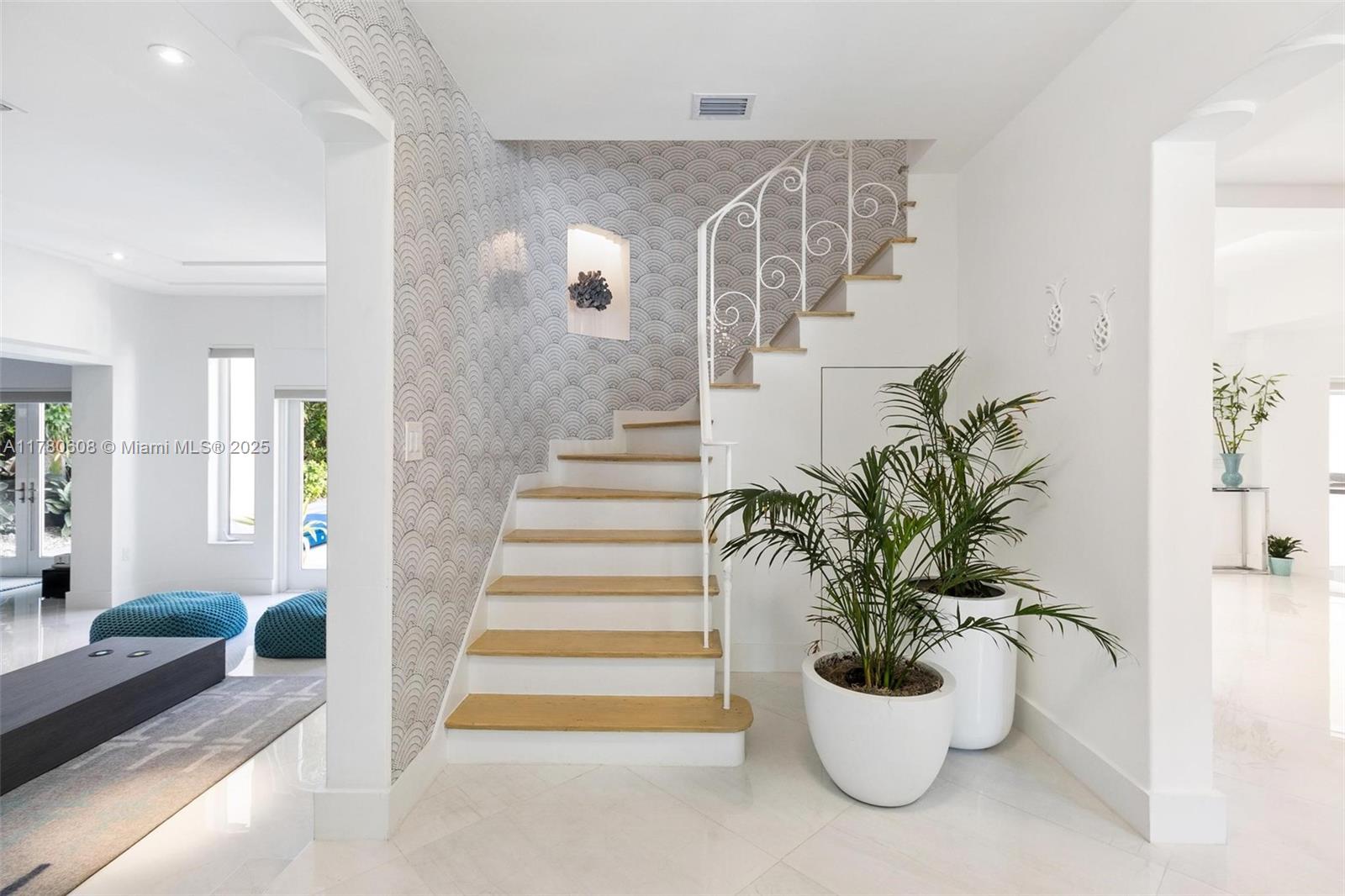FLAMINGO TERRACE EXTENSIO - Residential