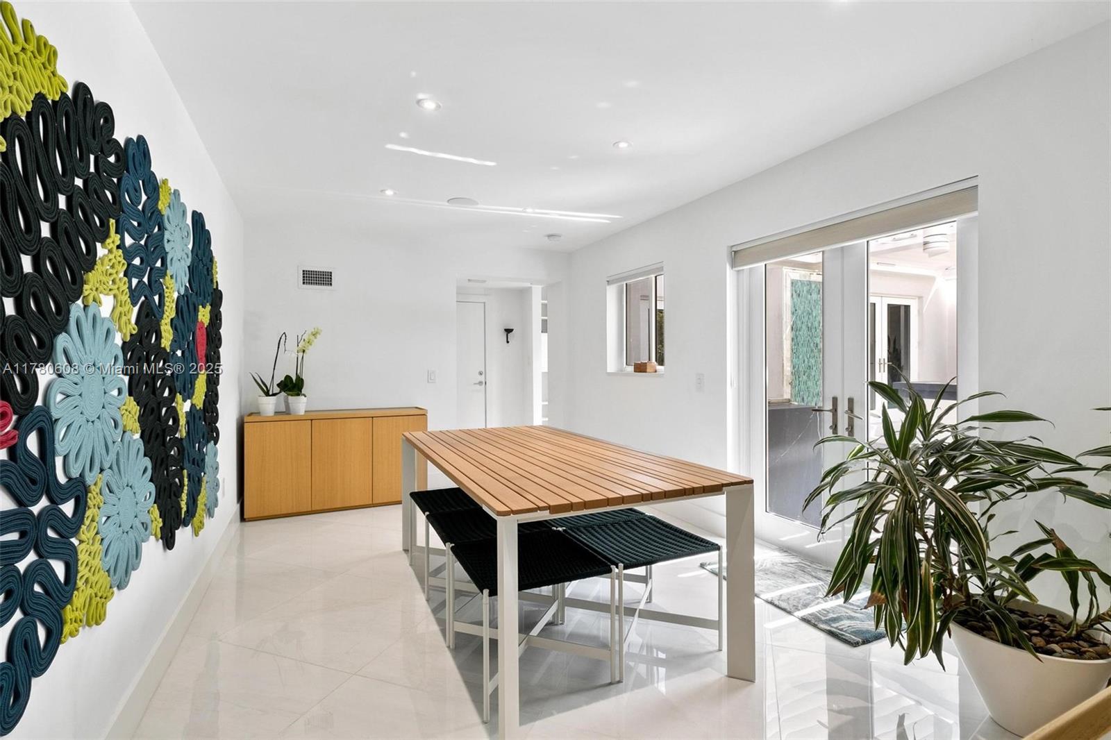 FLAMINGO TERRACE EXTENSIO - Residential