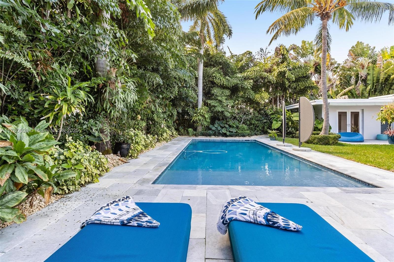 FLAMINGO TERRACE EXTENSIO - Residential